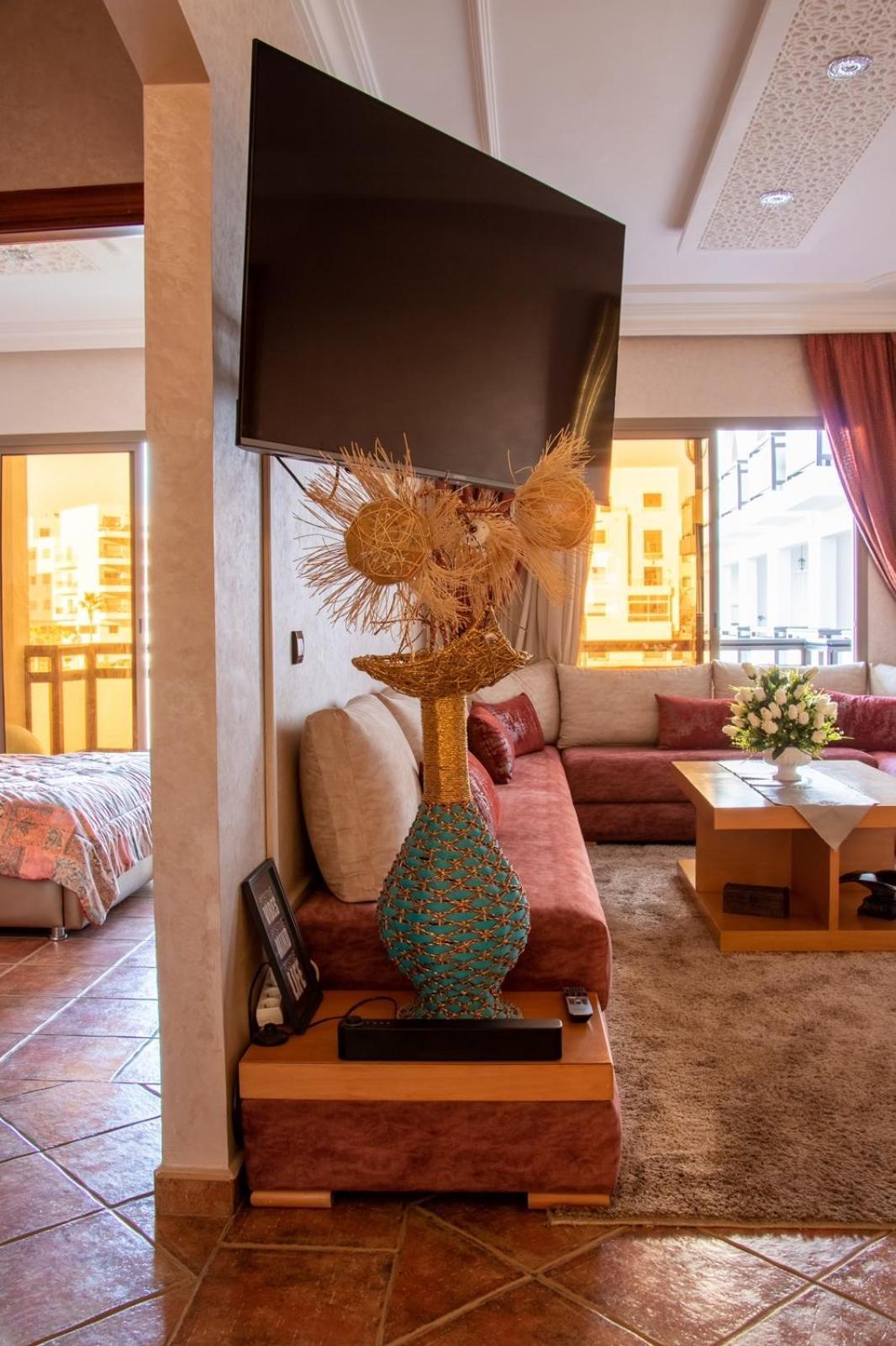Prime Apt Near Beach With Pool, Amenities, Activities Deals Αγκαντίρ Εξωτερικό φωτογραφία